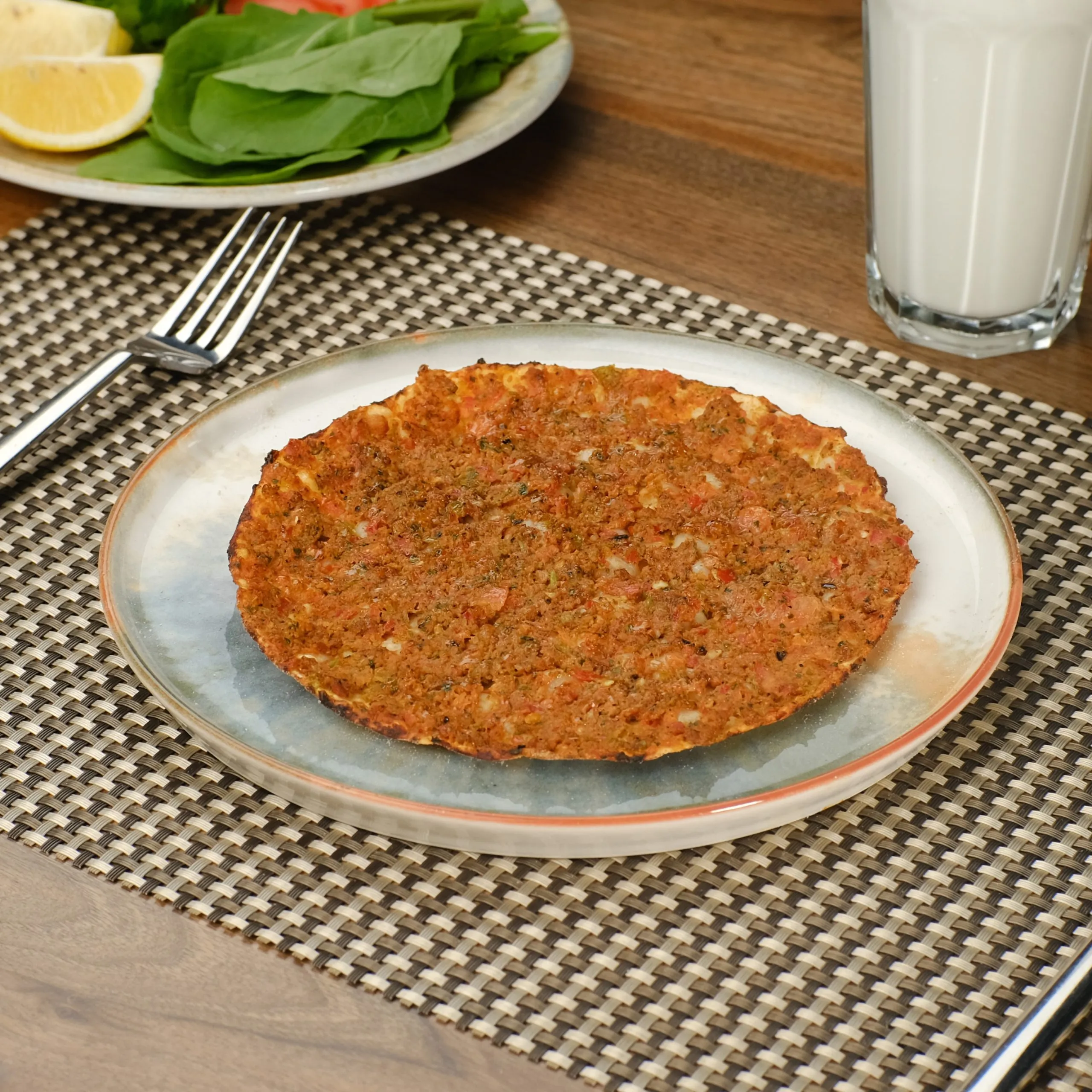 لحم بعجين صغير
